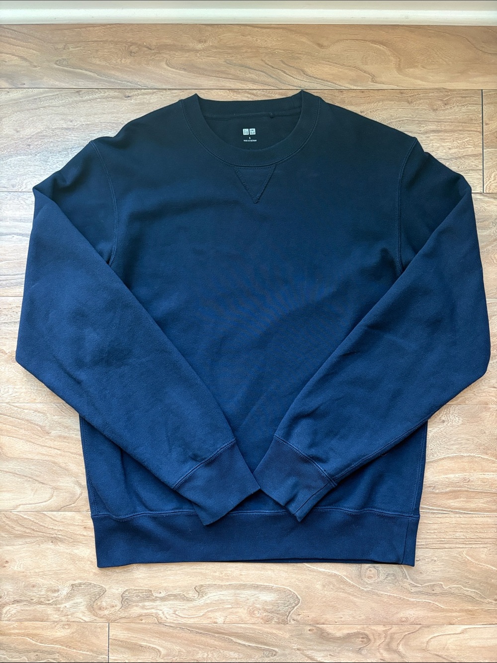 Uniqlo Men's Navy Crew Neck Pullover Sweatshirt